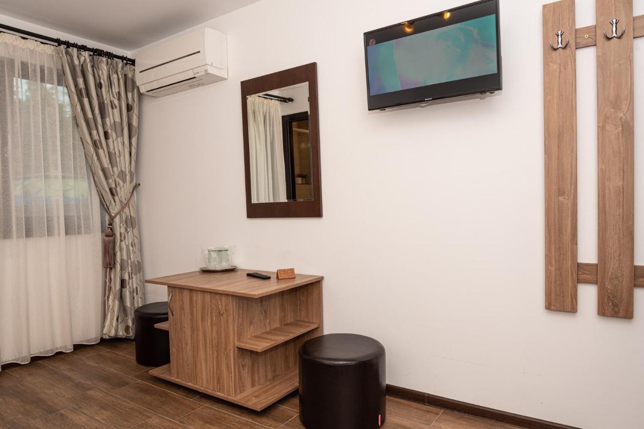 K'Raman Hotel Râmnicu Vâlcea Kültér fotó
